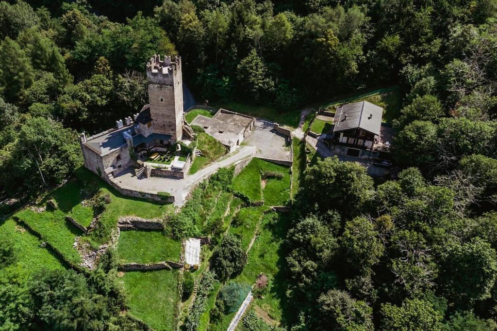 Foppoli Castle, Private 11Th Century Fortress With Panoramic View, Sauna And Hot Tub Overlooking The Valtellina Mazzo di Valtellina المظهر الخارجي الصورة