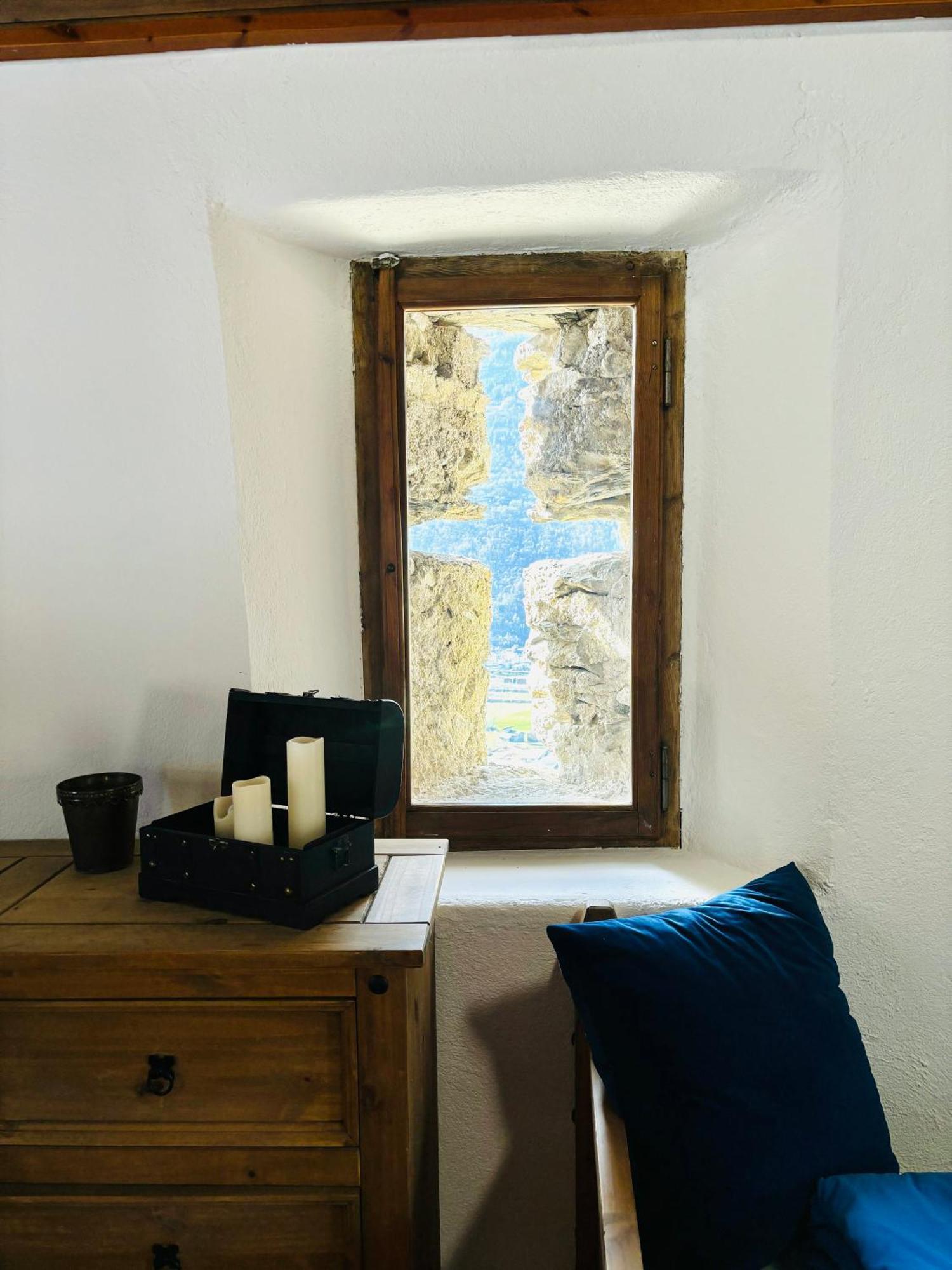 Foppoli Castle, Private 11Th Century Fortress With Panoramic View, Sauna And Hot Tub Overlooking The Valtellina Mazzo di Valtellina المظهر الخارجي الصورة